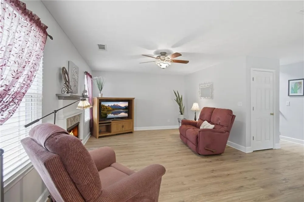 2725 Angel Oak Circle Dacula, GA 30019
