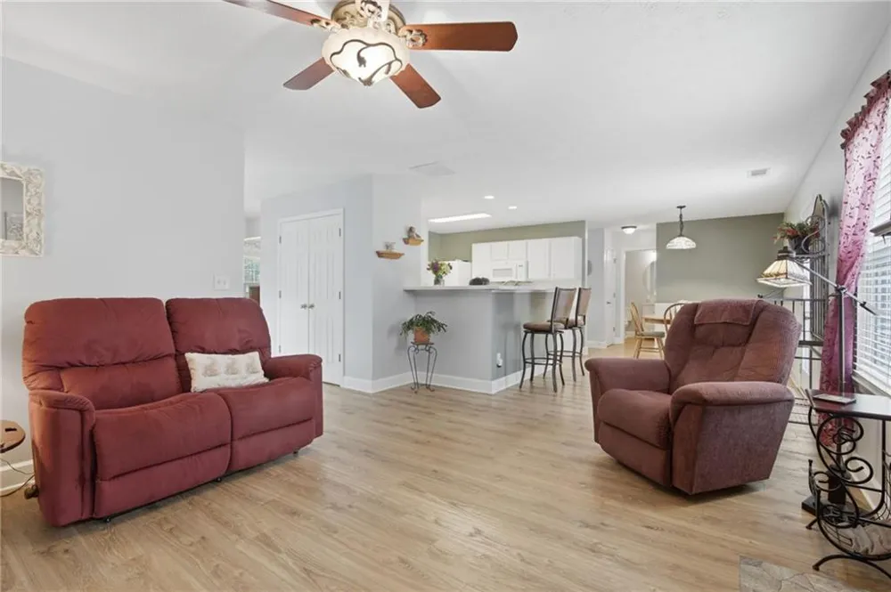 2725 Angel Oak Circle Dacula, GA 30019