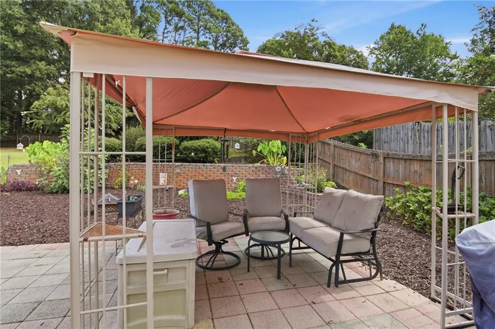 2725 Angel Oak Circle Dacula, GA 30019