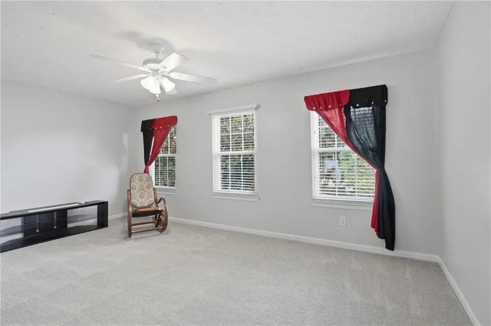 2725 Angel Oak Circle Dacula, GA 30019