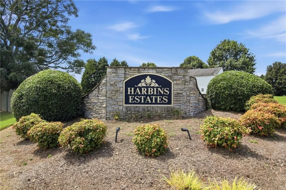 2725 Angel Oak Circle Dacula, GA 30019