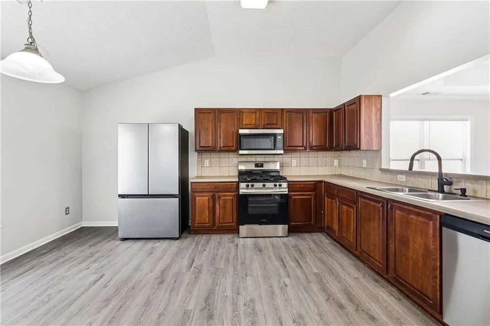 7226 Boulder Pass Union City, GA 30291
