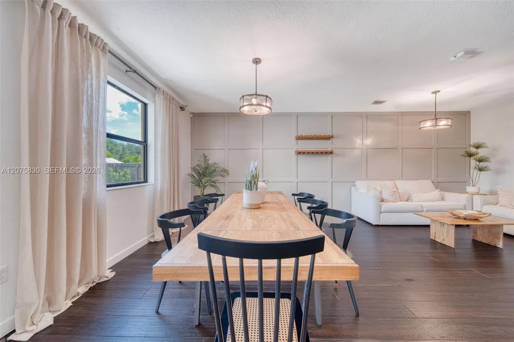 2655 SE 1st St Homestead, FL 33033