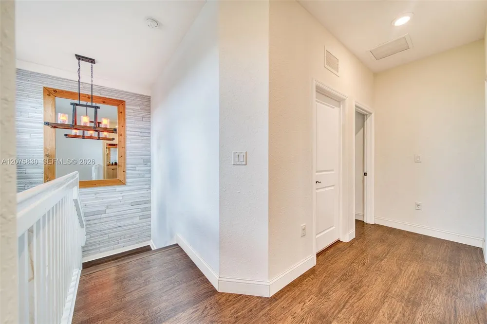 2655 SE 1st St Homestead, FL 33033