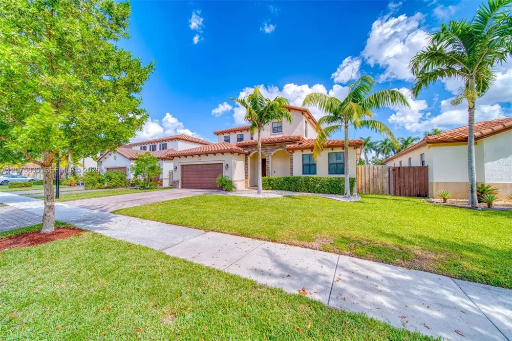 2655 SE 1st St Homestead, FL 33033
