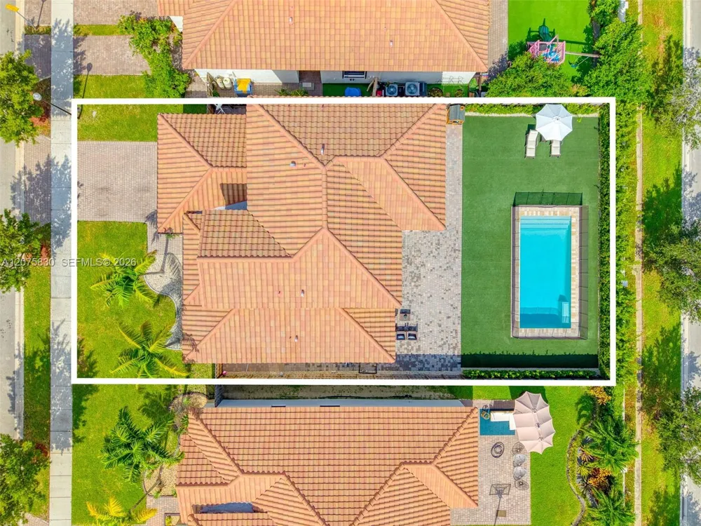 2655 SE 1st St Homestead, FL 33033