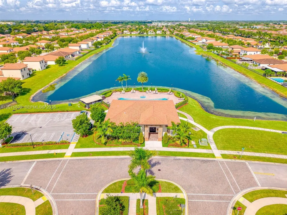 2655 SE 1st St Homestead, FL 33033