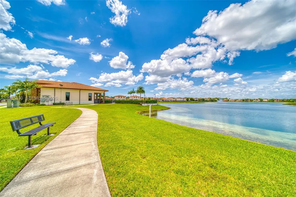 2655 SE 1st St Homestead, FL 33033