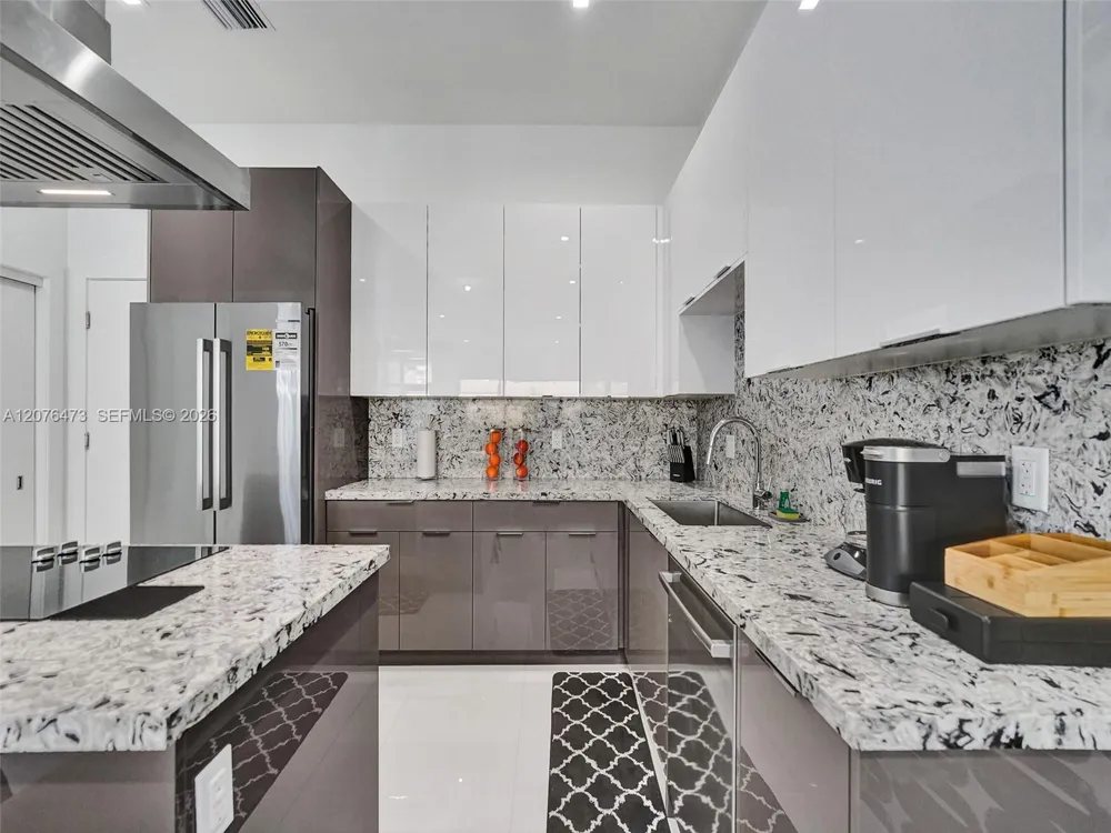 1226 NE 15th Ave Fort Lauderdale, FL 33304