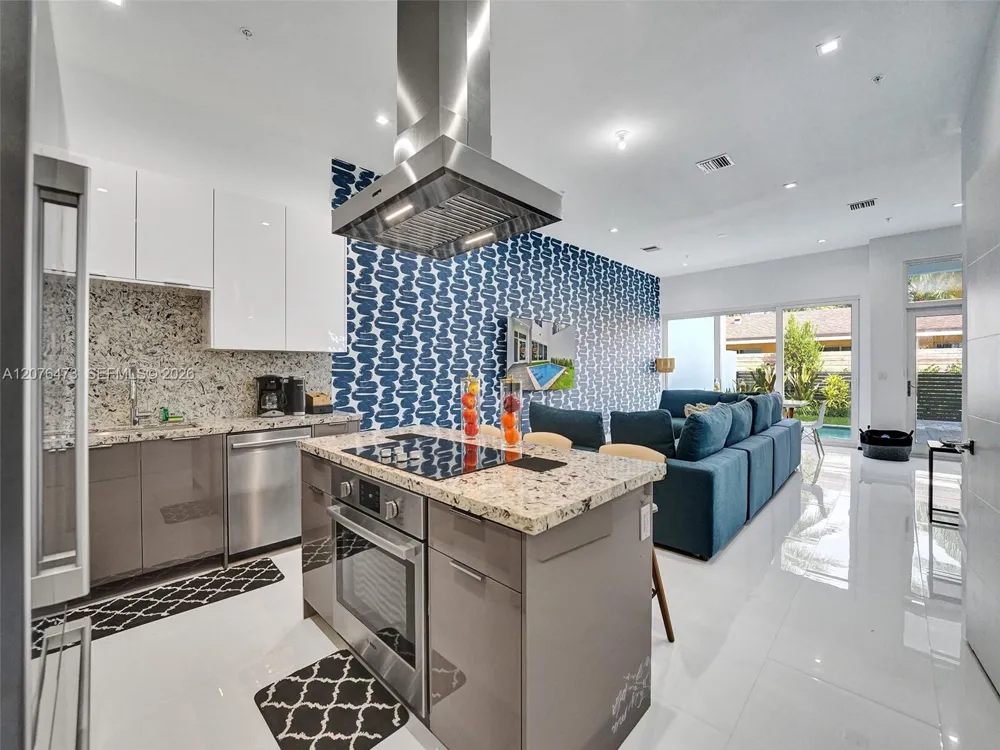 1226 NE 15th Ave Fort Lauderdale, FL 33304