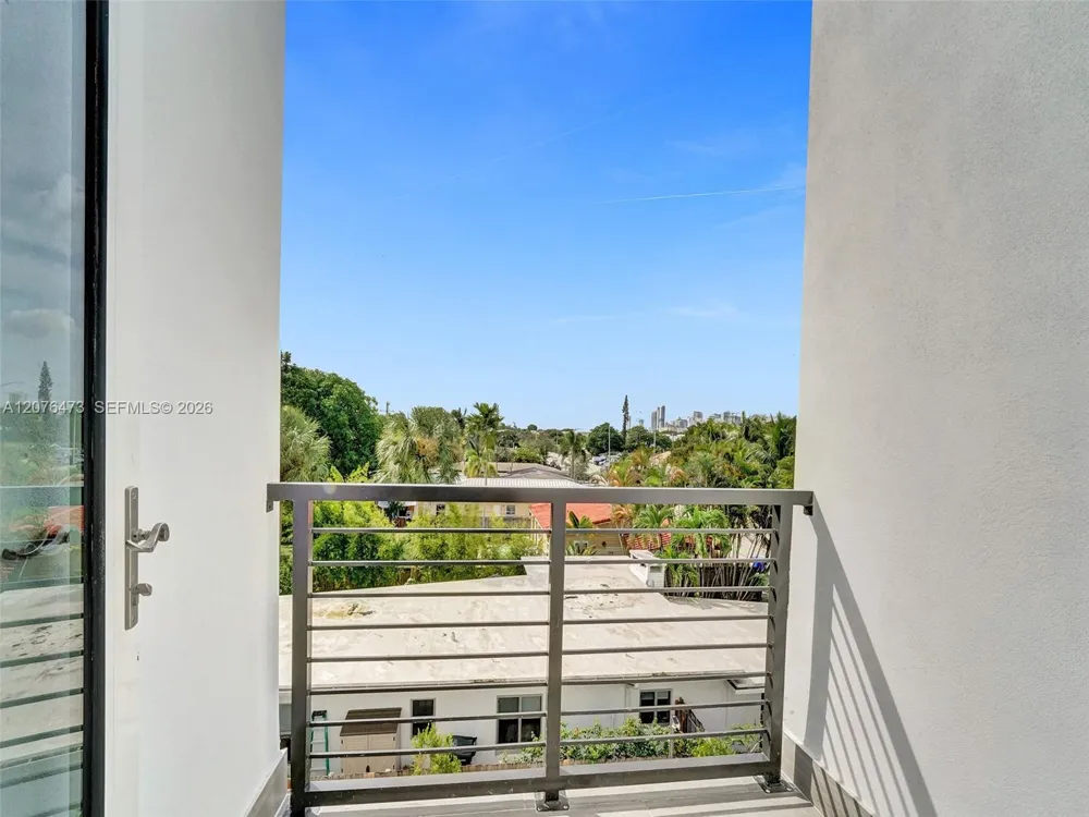 1226 NE 15th Ave Fort Lauderdale, FL 33304