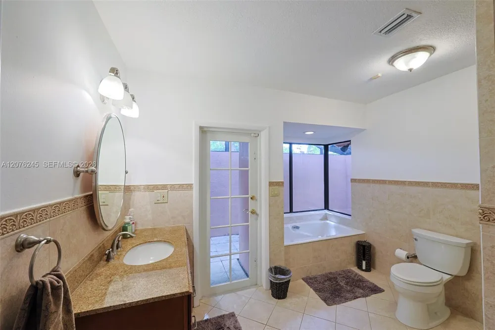 18723 SW 83rd Pl Cutler Bay, FL 33157