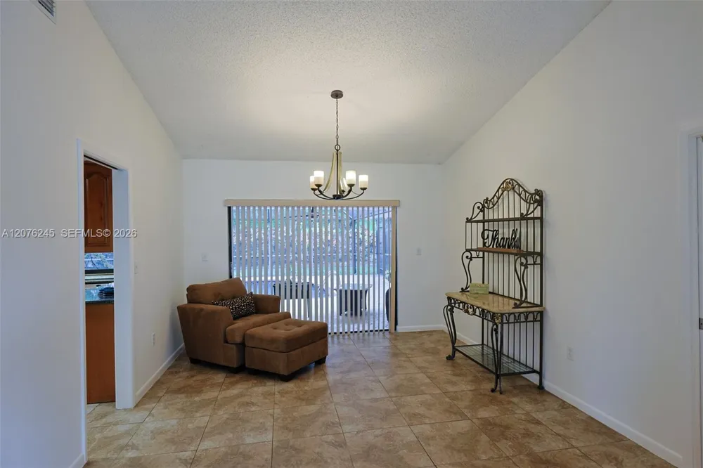 18723 SW 83rd Pl Cutler Bay, FL 33157