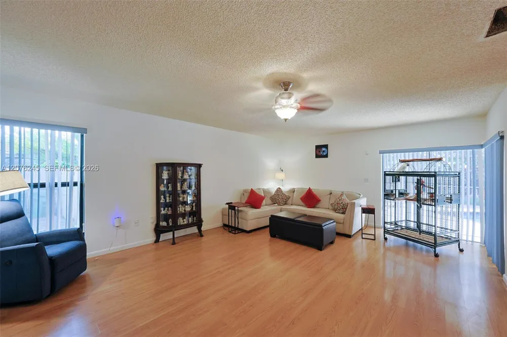 18723 SW 83rd Pl Cutler Bay, FL 33157