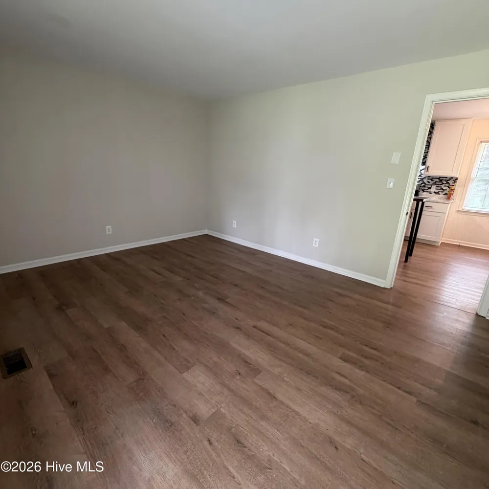 1931 Lt Hardee Road Greenville, NC 27858