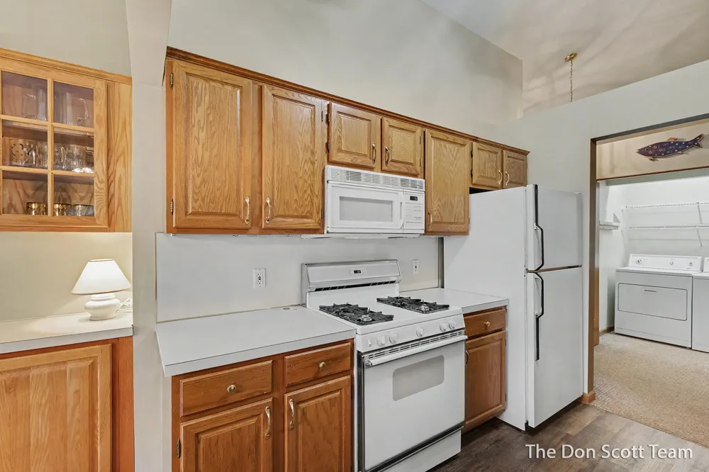 210 Heatherview Street NW Sparta, MI 49345