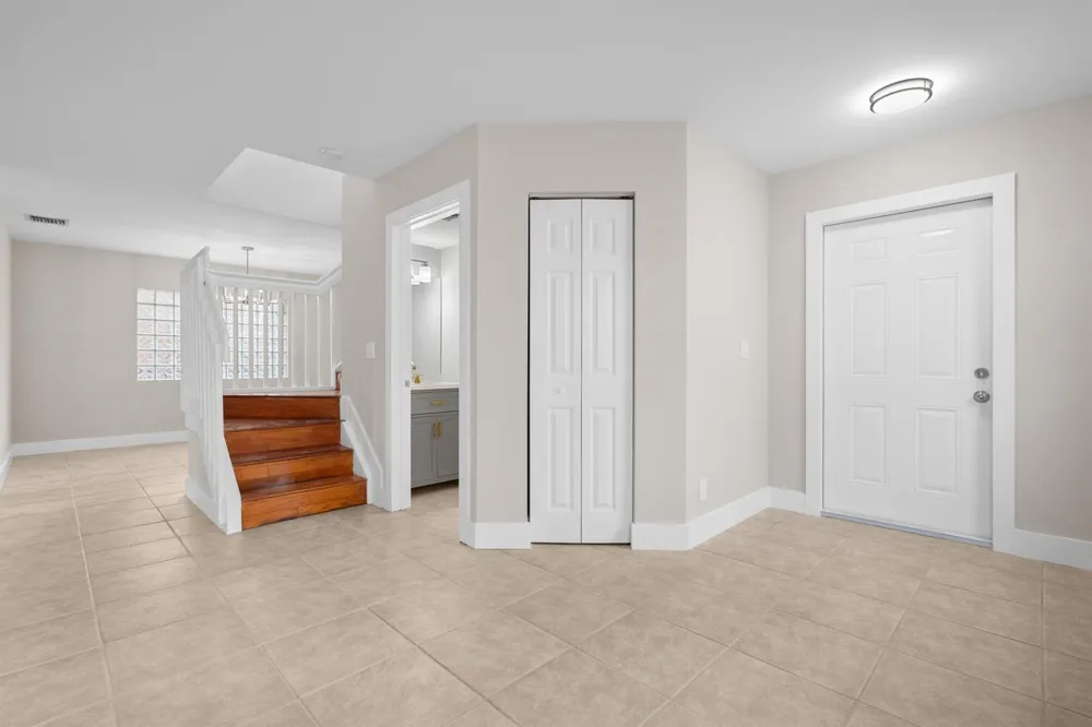 4250 NW 1st Place Deerfield Beach, FL 33442