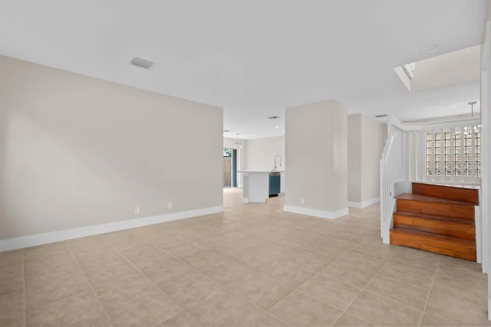 4250 NW 1st Place Deerfield Beach, FL 33442