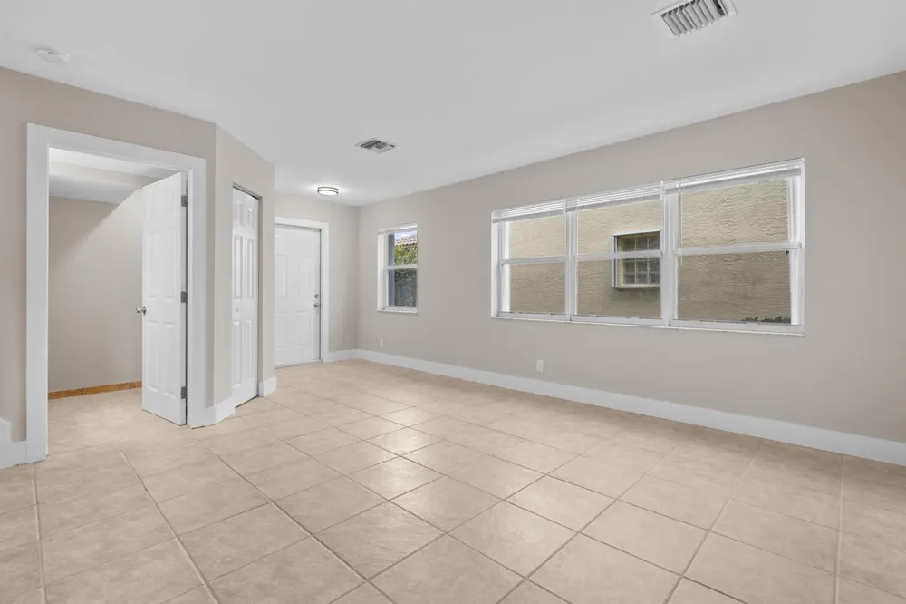 4250 NW 1st Place Deerfield Beach, FL 33442