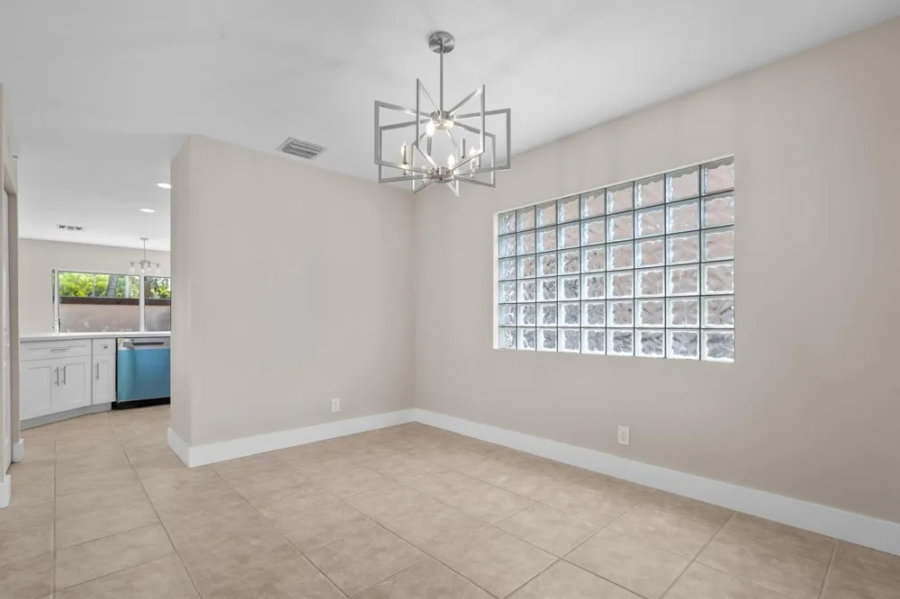 4250 NW 1st Place Deerfield Beach, FL 33442
