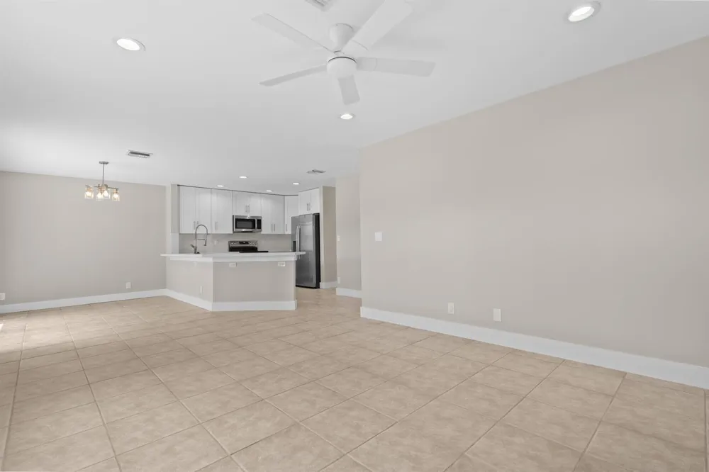 4250 NW 1st Place Deerfield Beach, FL 33442