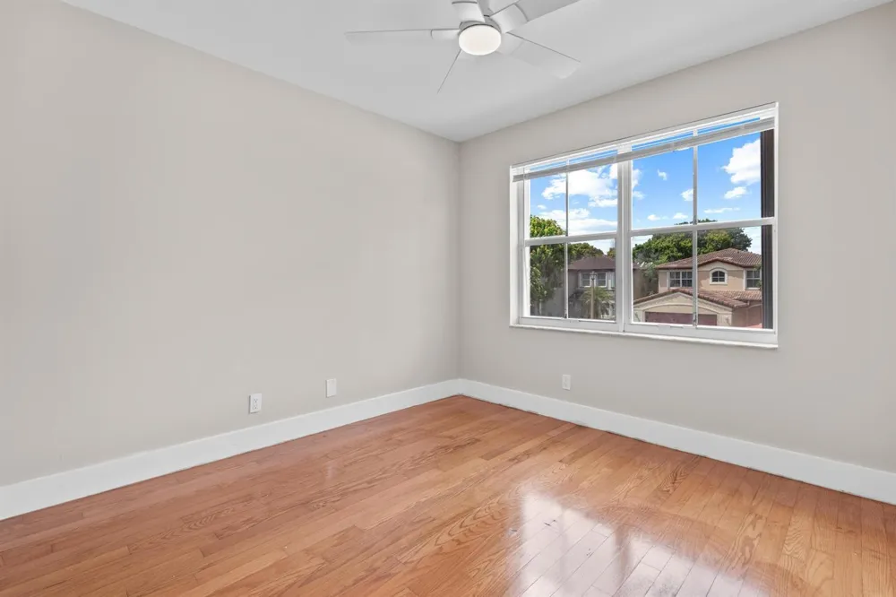 4250 NW 1st Place Deerfield Beach, FL 33442