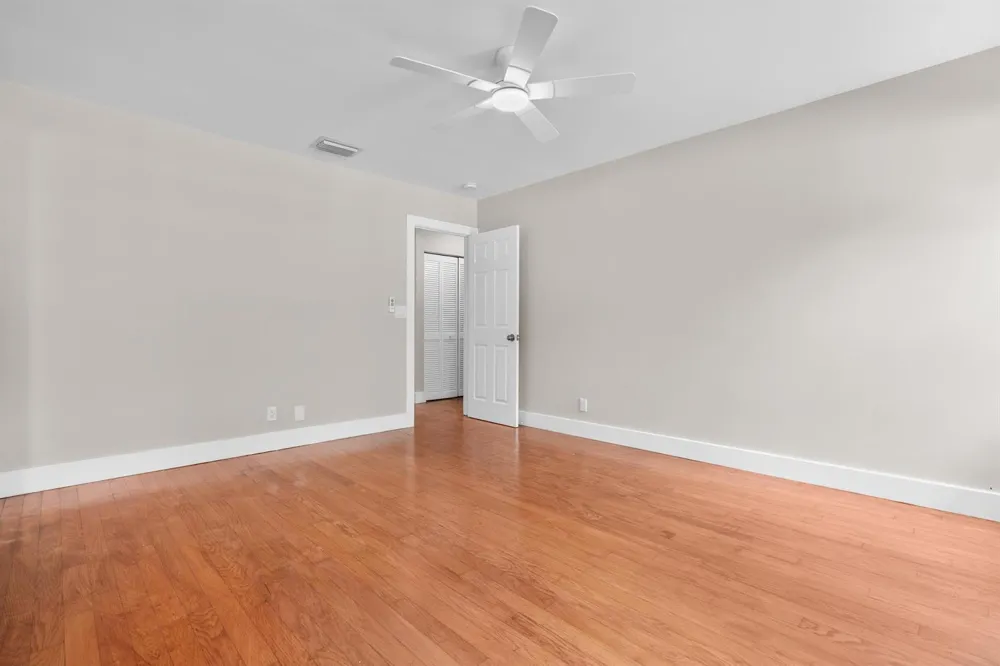 4250 NW 1st Place Deerfield Beach, FL 33442