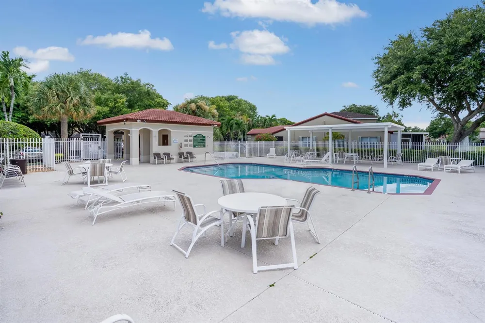 4250 NW 1st Place Deerfield Beach, FL 33442