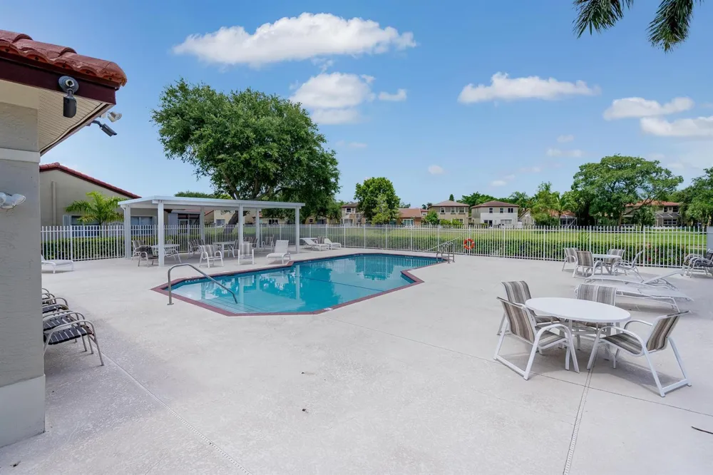 4250 NW 1st Place Deerfield Beach, FL 33442