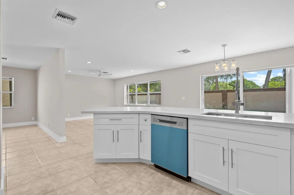 4250 NW 1st Place Deerfield Beach, FL 33442