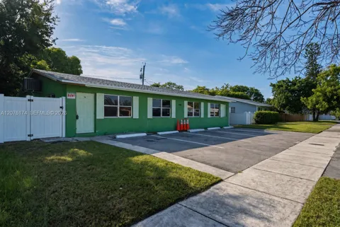 2140 NW 21st Ter