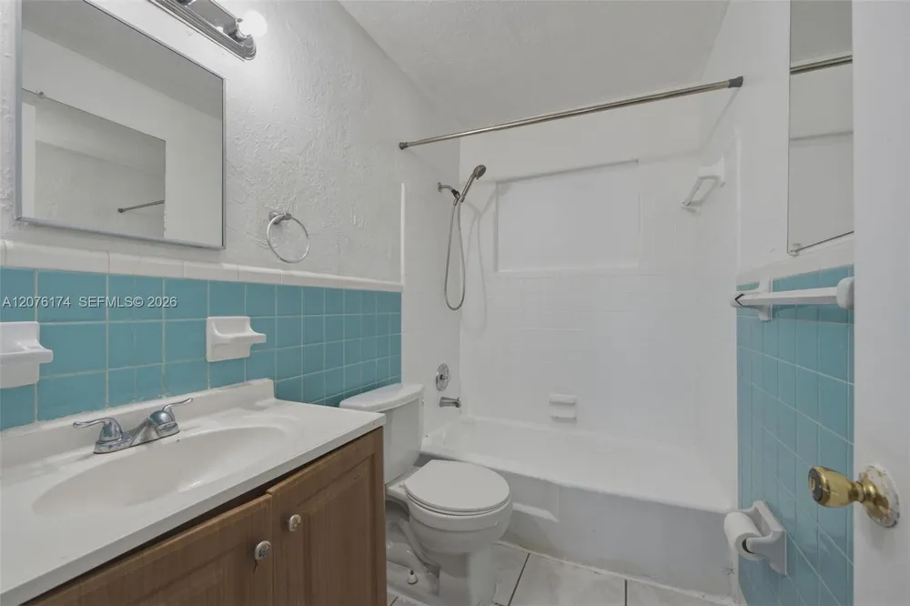 2140 NW 21st Ter Fort Lauderdale, FL 33311