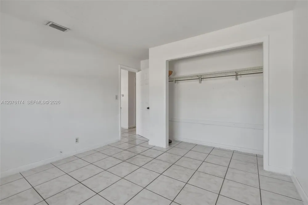 2140 NW 21st Ter Fort Lauderdale, FL 33311