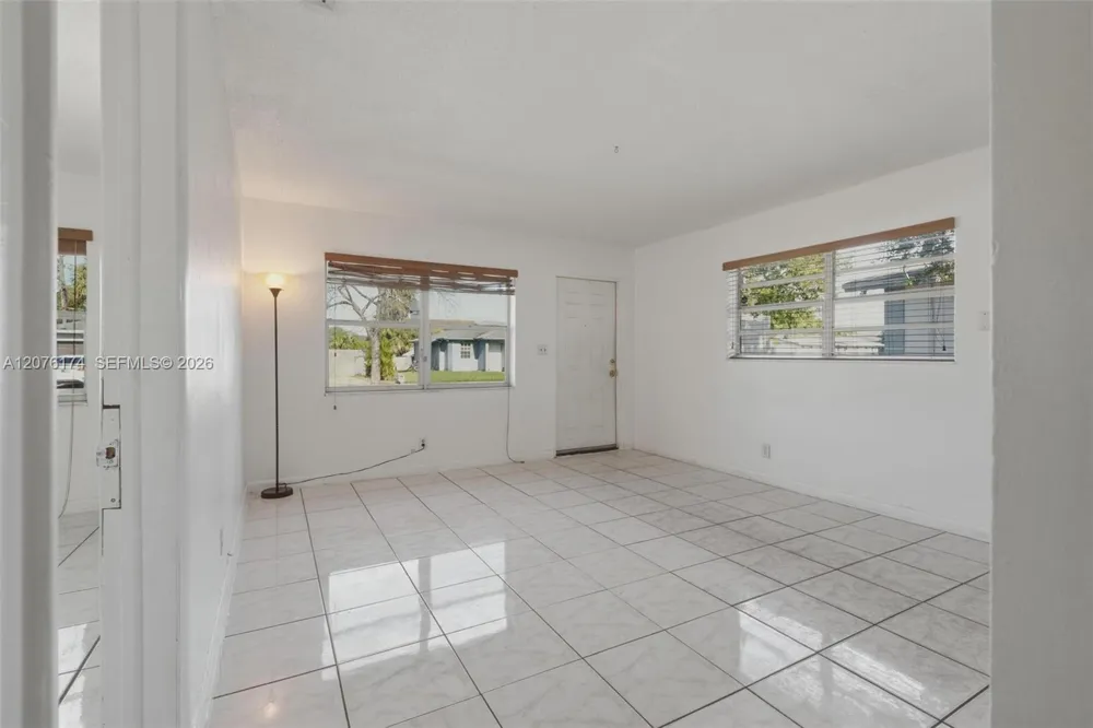 2140 NW 21st Ter Fort Lauderdale, FL 33311