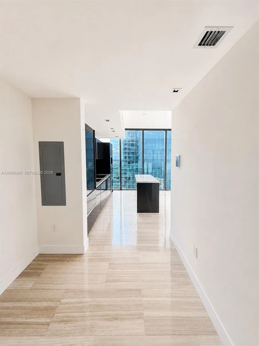 1451 Brickell Avenue #2706 Miami, FL 33131
