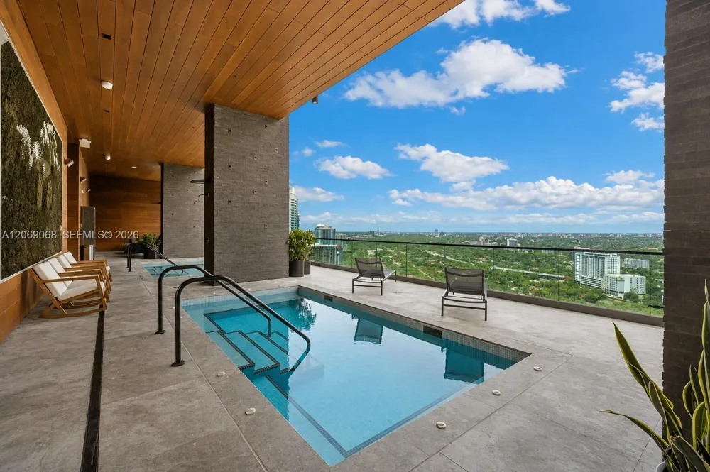 1451 Brickell Avenue #2706 Miami, FL 33131
