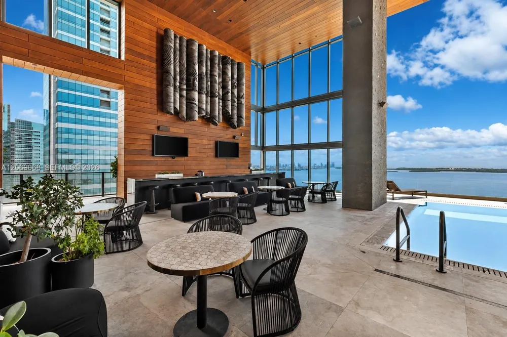 1451 Brickell Avenue #2706 Miami, FL 33131