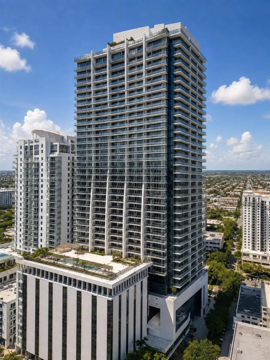1010 Brickell Ave #2009 Miami, FL 33131