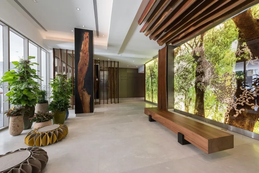 1010 Brickell Ave #2009 Miami, FL 33131