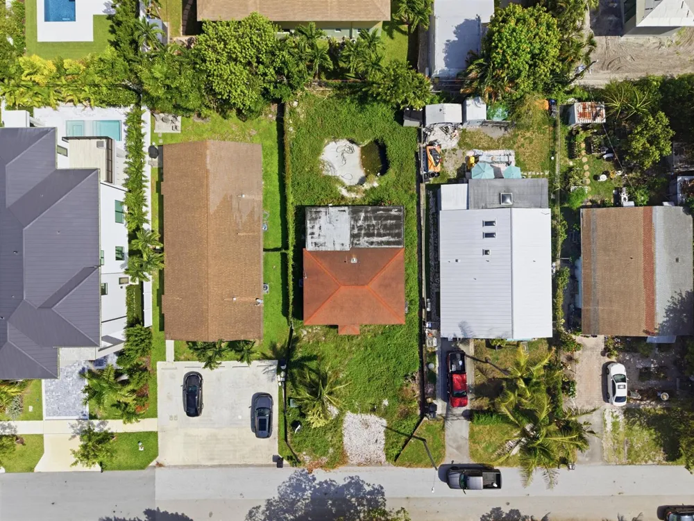 245 NE 11th Street Delray Beach, FL 33483