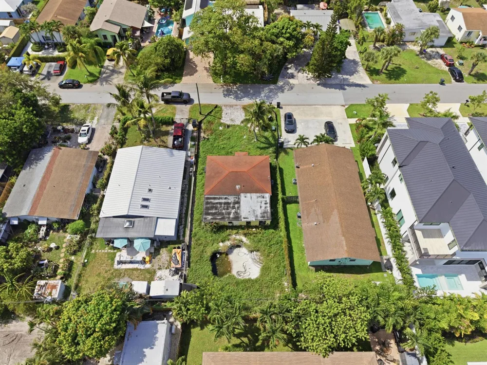 245 NE 11th Street Delray Beach, FL 33483