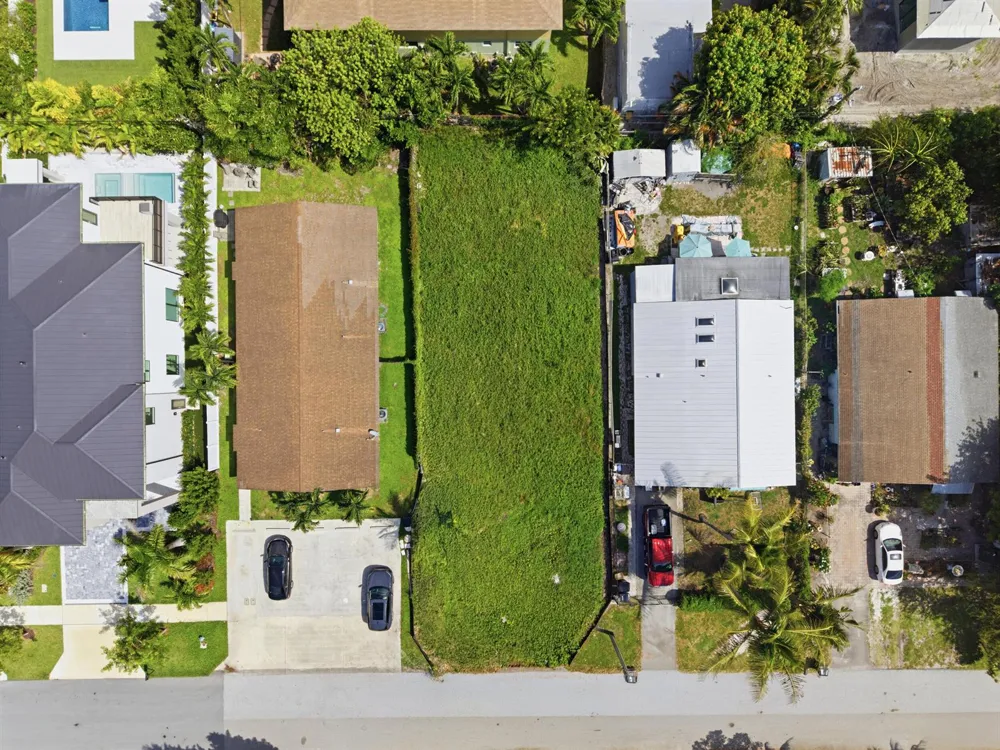 245 NE 11th Street Delray Beach, FL 33483