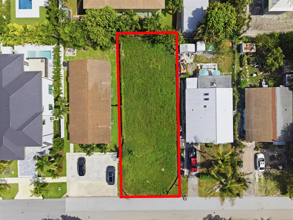 245 NE 11th Street Delray Beach, FL 33483