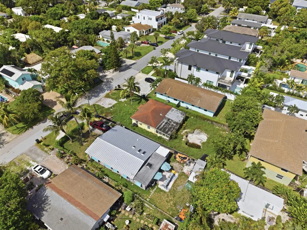 245 NE 11th Street Delray Beach, FL 33483