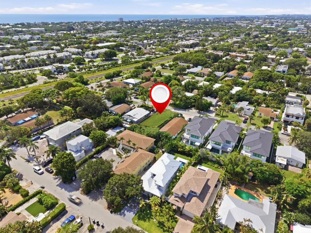 245 NE 11th Street Delray Beach, FL 33483