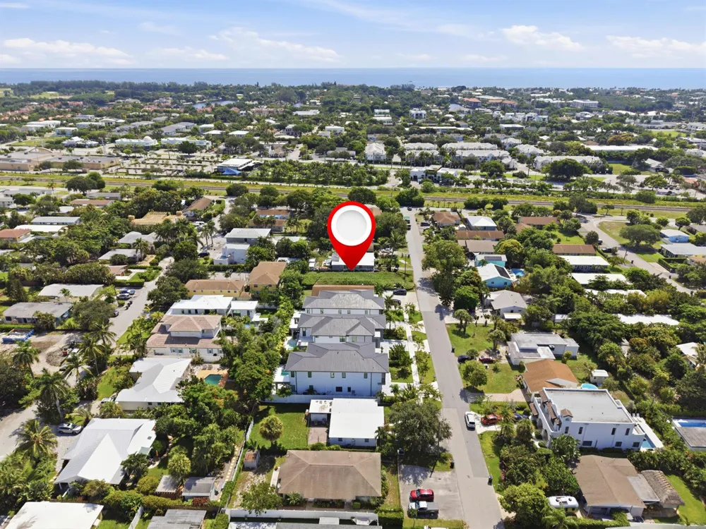 245 NE 11th Street Delray Beach, FL 33483