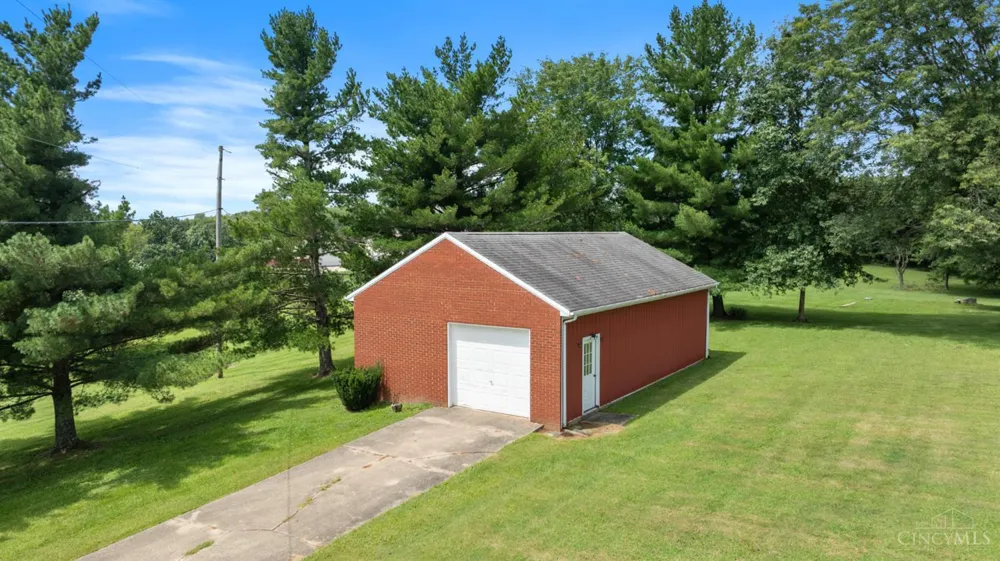 8637 St Rt 41 West Union, OH 45693