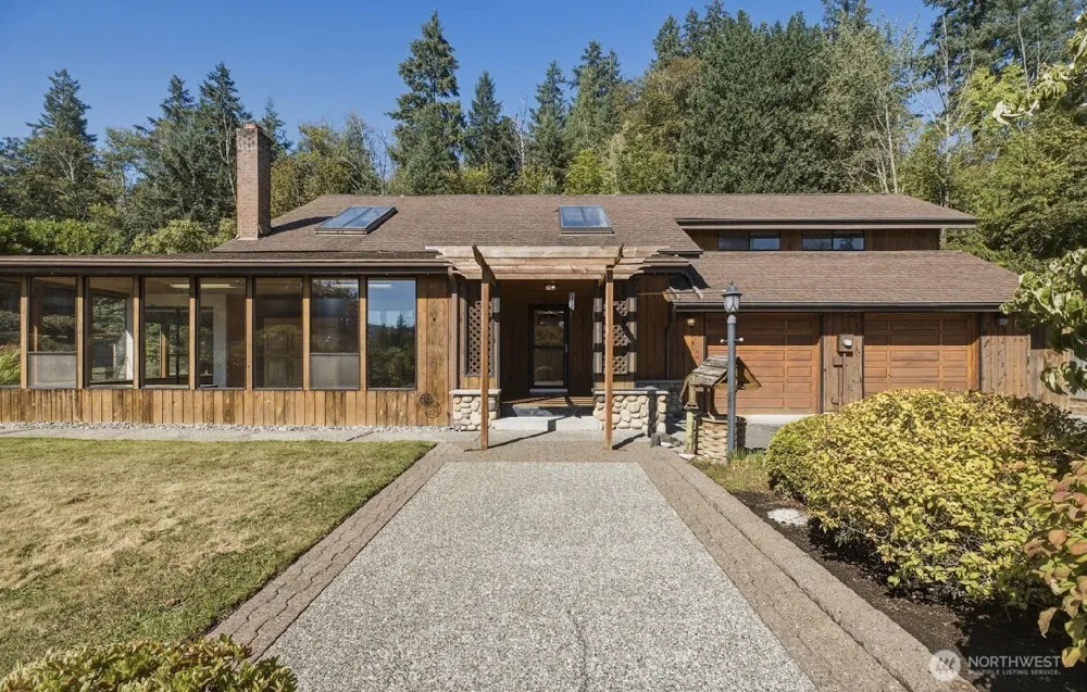 312 Antonie Avenue Eatonville, WA 98328