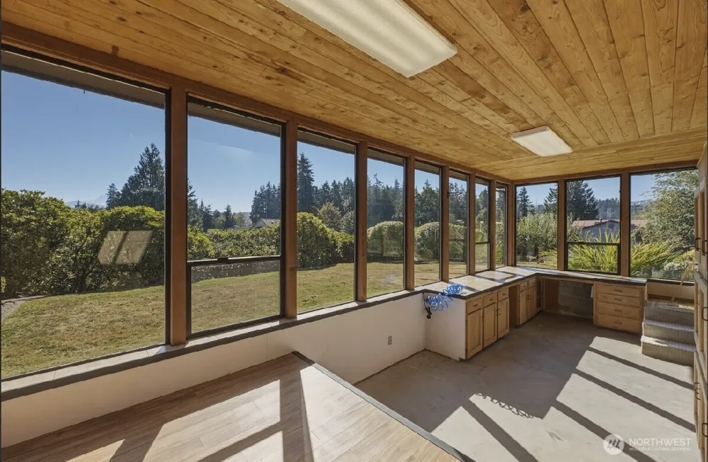 312 Antonie Avenue Eatonville, WA 98328
