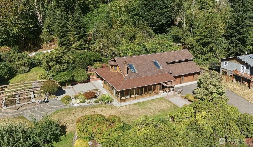 312 Antonie Avenue Eatonville, WA 98328